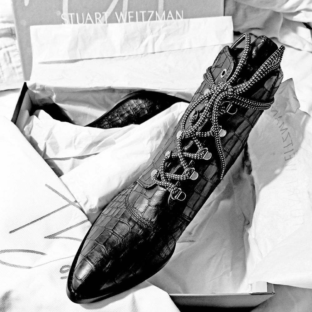 STUART Weitzman Gigi boots